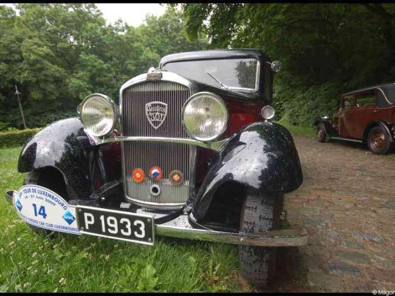 Винтажный Peugeot 301 на «Туре де Люксембург» 2009, Бордо-Люксембург