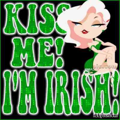 17.03: зелёная надпись с куклой и текстом «KISS ME! I'M IRISH!»