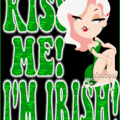 17.03: зелёная надпись с куклой и текстом «KISS ME! I'M IRISH!»