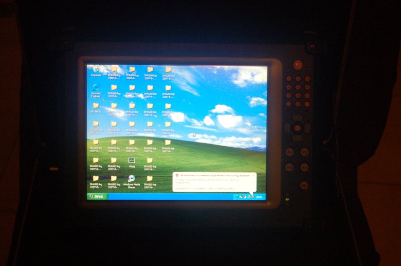 ORSiO TP701 с рабочим столом Windows XP на экране