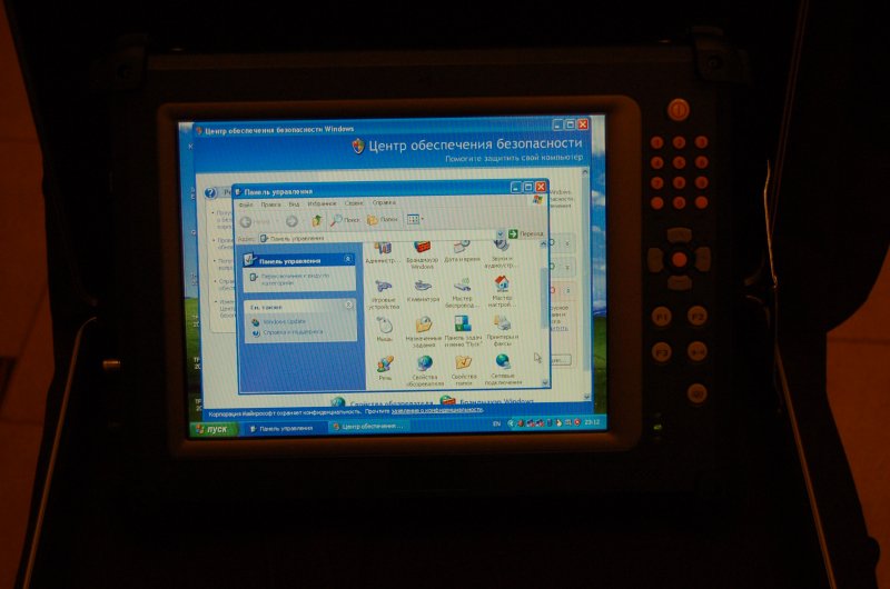 ORSiO TP701: экран с Центром обеспечения безопасности Windows в русской локализации