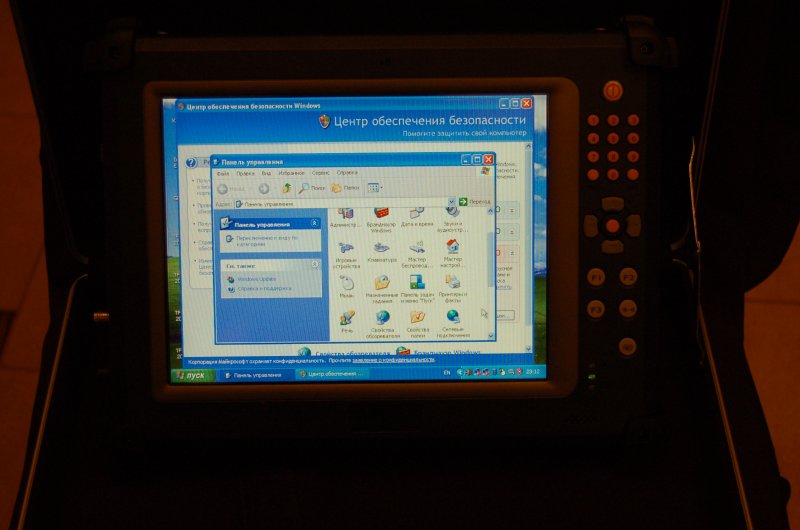 ORSiO TP701: экран с Центром обеспечения безопасности Windows в русской локализации
