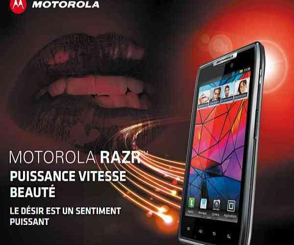 Моторола Рэзер: реклама смартфона с логотипом и фразой «Пуissance vitesse beauté»