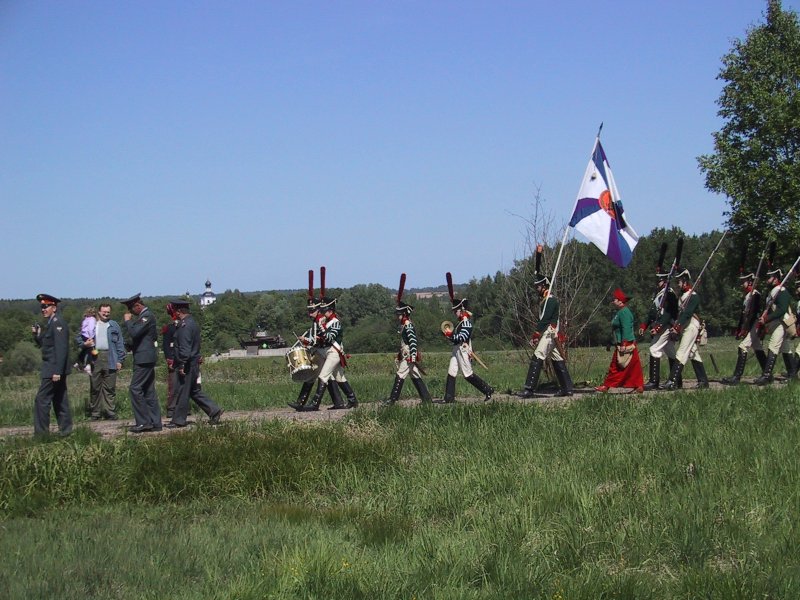 Бородинское поле, май 2002: реконструкция батальона 1812 года