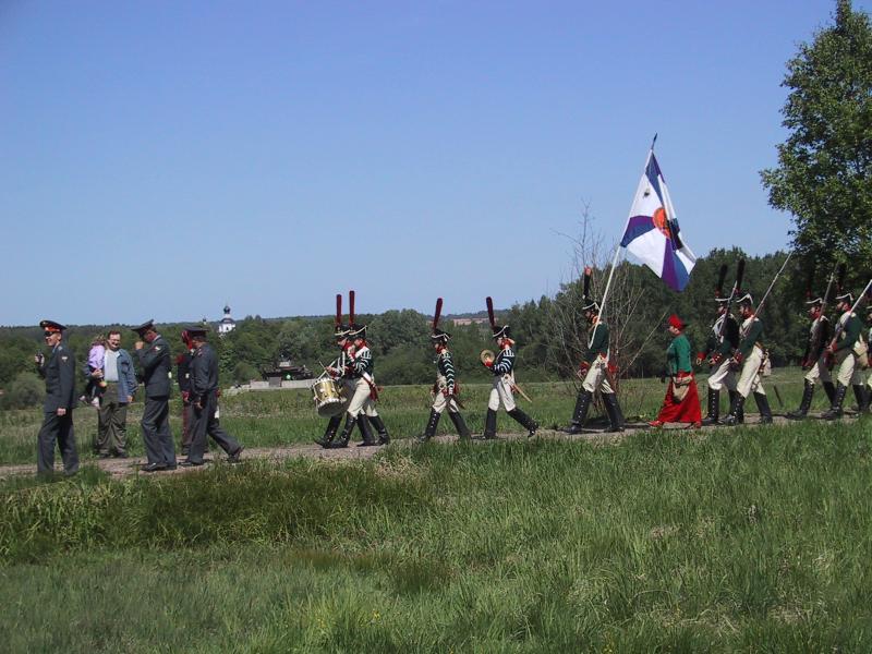 Бородинское поле, май 2002: реконструкция батальона 1812 года