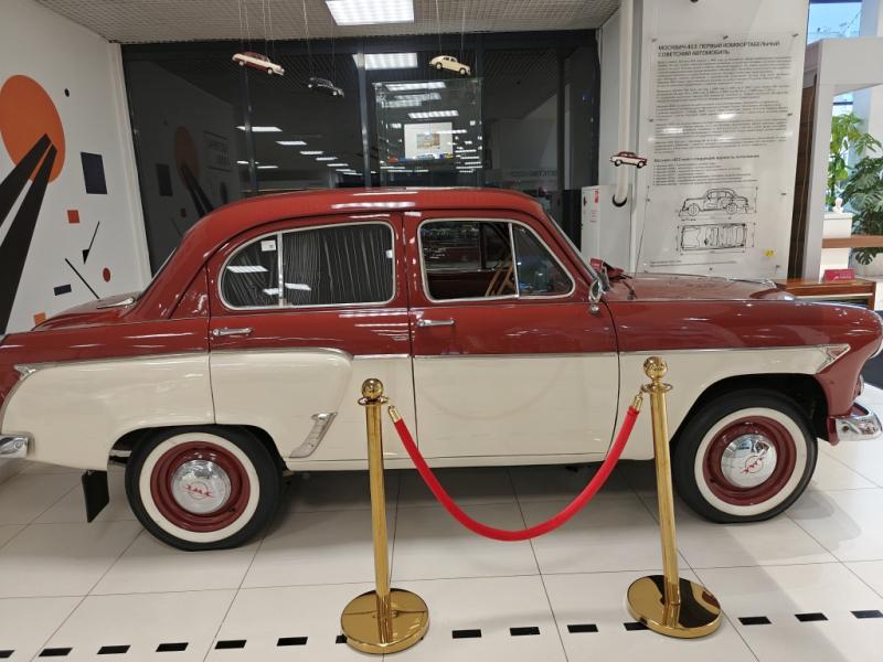 Москвич-403 в музее MAMO71: красно-белый классик советской автопромышленности