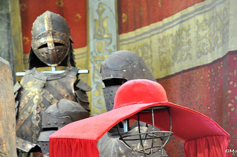 Mosfilm: доспехи и красный капюшон в исторической реконструкции