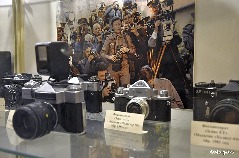 Mosfilm: экспозиция советских фотоаппаратов «Зенит» и «Смена» 1950–1980-х
