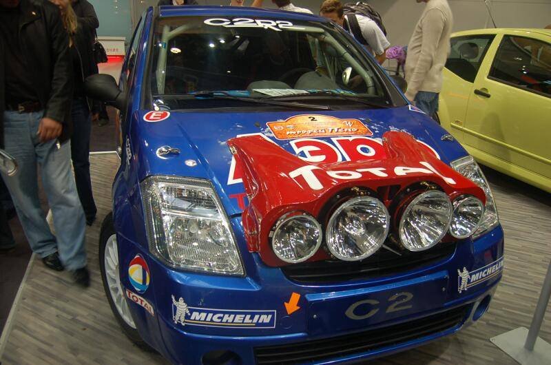 Motorshow 2006: синий Citroën C2 Rallye с «Total» и Michelin на переднем бампере