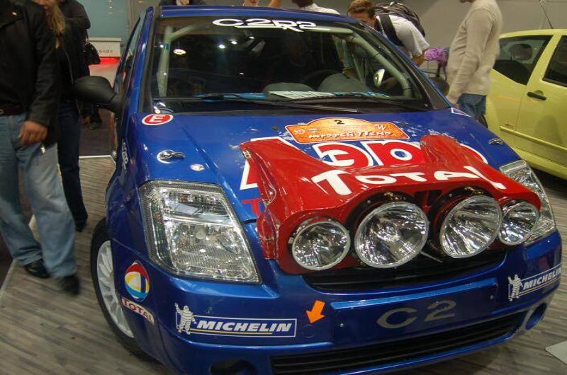 Motorshow 2006: синий Citroën C2 Rallye с «Total» и Michelin на переднем бампере