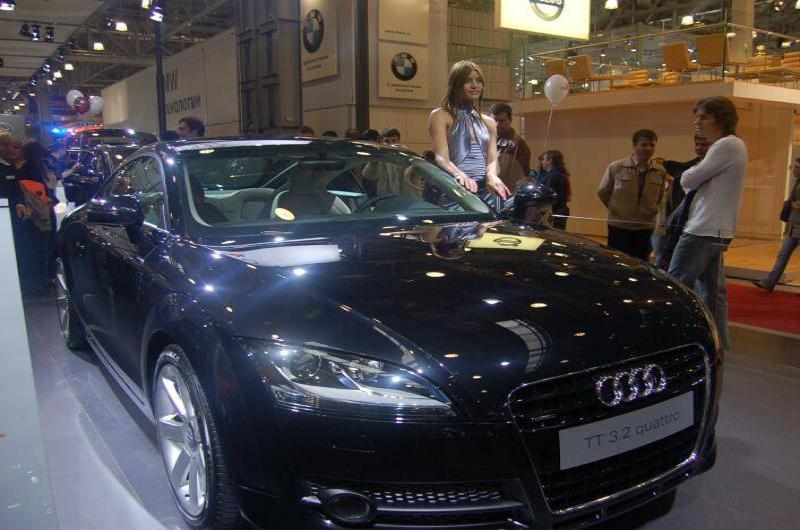 Моторшоу-2006: чёрный Audi TT 3.2 quattro на стенде в Москве