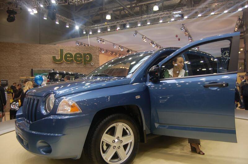Motorshow 2006: синий Jeep Compass на российской выставке