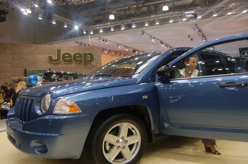 Motorshow 2006: синий Jeep Compass на российской выставке