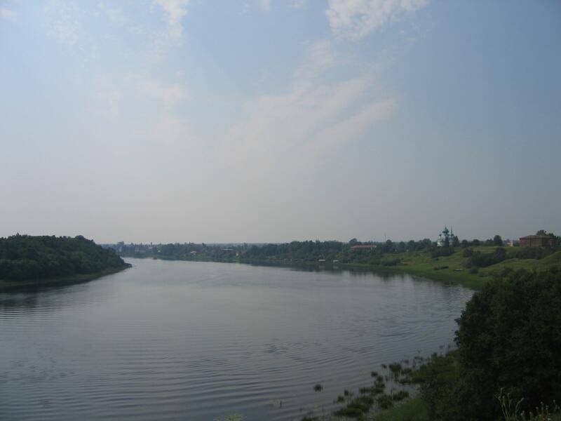 Старая Ладога, 2006: Водная гладь Двина у северного берега