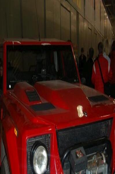 Красный «Ламборгини» в зале Oldtimer 2006 года в России