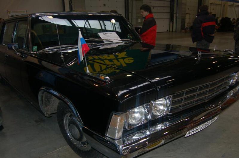Oldtimer 2006: чёрный ГАЗ-13 на выставке в России