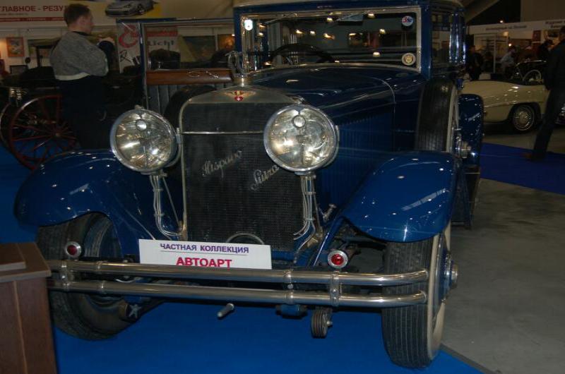 Oldtimer 2006: синий «Вазарин» на выставке в России