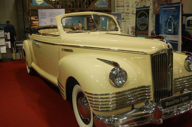 Oldtimer 06 2: кремовый «Гараж» Молотова на красном ковре
