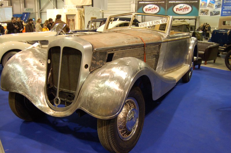 Oldtimer 2007: ржавый кабриолет с «WWW LEHN RU» на лобовом стекле
