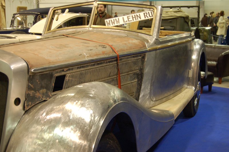 Oldtimer 2007: ржавый кабриолет с «WWW LEHN RU» на лобовом стекле