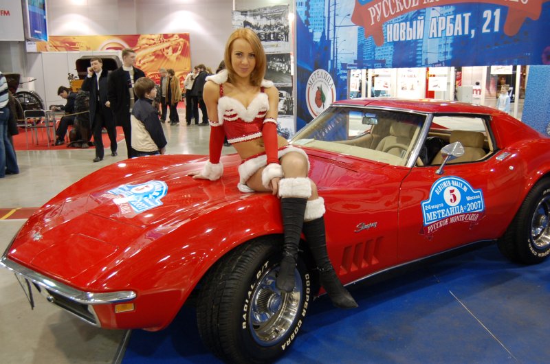 Москва, 2007. Красный Corvette Stingray на Oldtimer-Rally у «Метелицы»