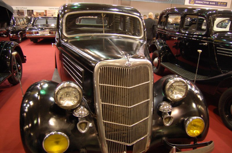 Oldtimer-выставка в Москве, 2007: чёрный ГАЗ-М-1934 с хромированным радиатором
