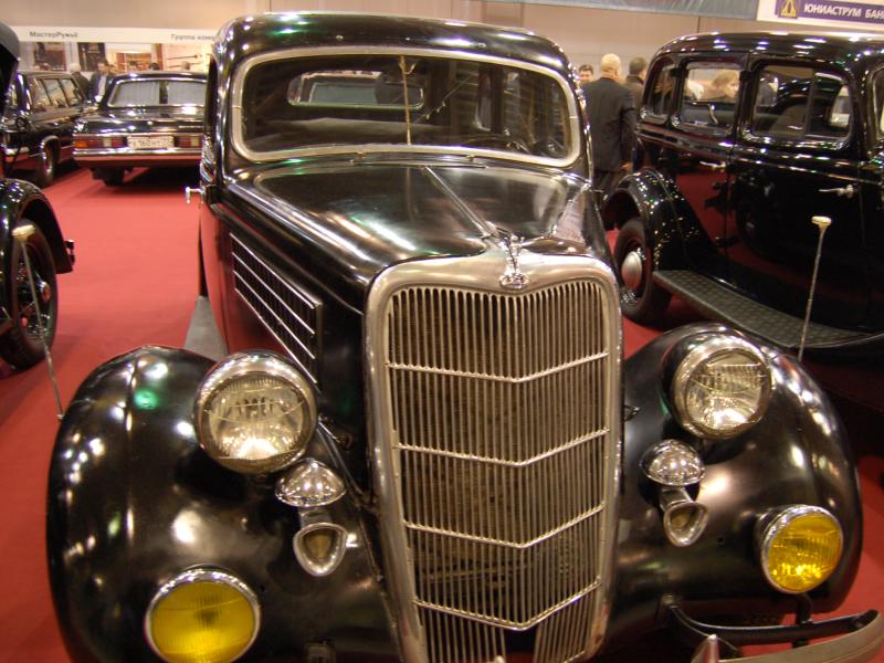 Oldtimer-выставка в Москве, 2007: чёрный ГАЗ-М-1934 с хромированным радиатором