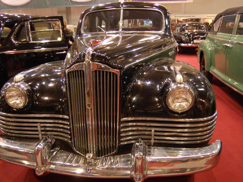 Oldtimer 2007: чёрный «Паккард» на красном ковре в Москве