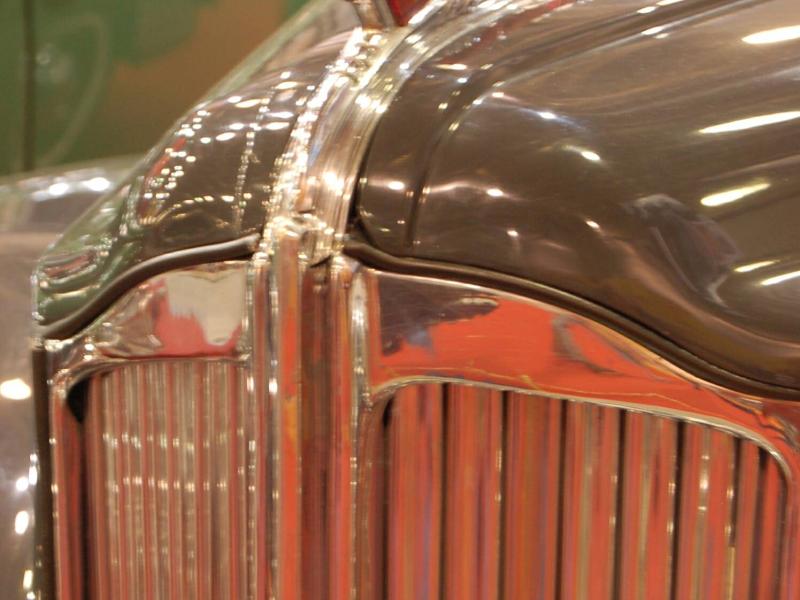 Oldtimer 2007, Россия: хромированный бампер с редким значком