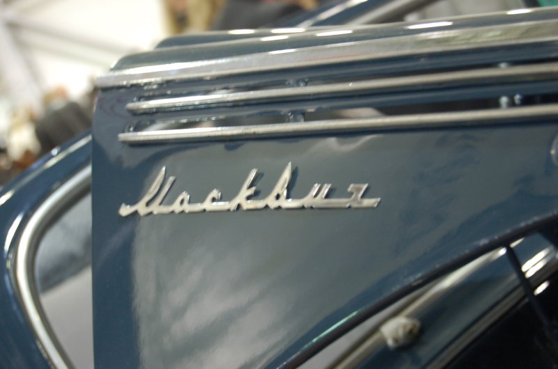 Oldtimer 2007: «Лада» в синем кузове с хромированным «Москвич»