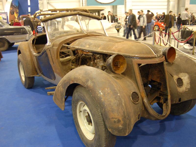 Oldtimer 2007: ржавый трицикл на выставке в Москве