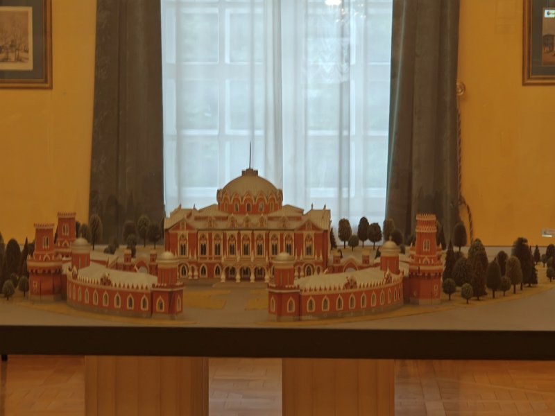 Модель Петровского дворца 