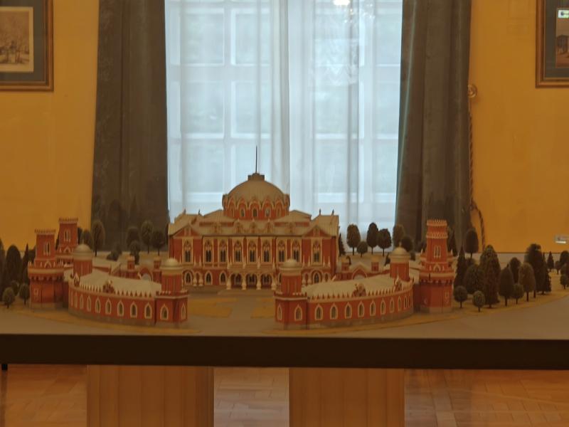 Модель Петровского дворца 