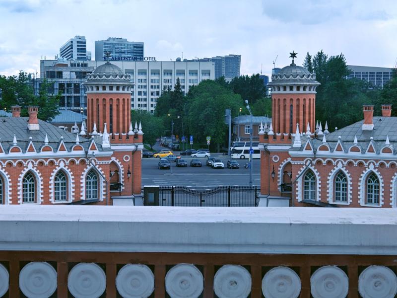 Вид с балюстрады Петровского путевого дворца