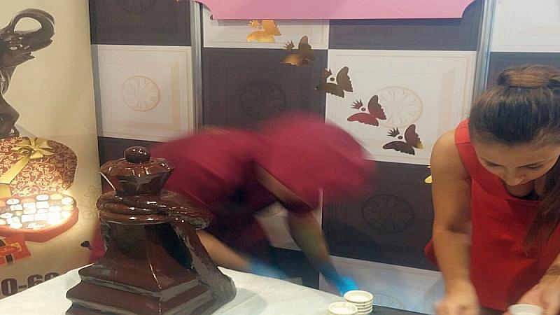 Salon Du Chocolat в Москве: шоколадные скульптуры и работа на выставке