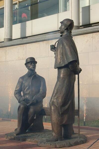 Памятник Шерлоку Холмсу в Москве, 2010-е годы