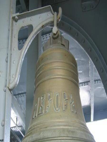 Колокол «Неворка» на мосту в Санкт-Петербурге, 2006