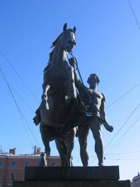 Памятник Гераклу и лошади на Дворцовой площади, 2006