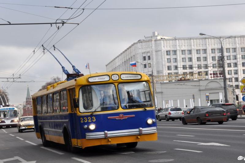 Trolleybus-parade-15.11.14