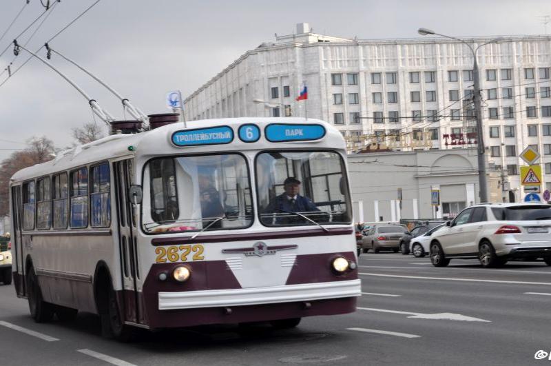 Троллейбус 2672 на Троллейбусном параде в Москве, 15 ноября 2014