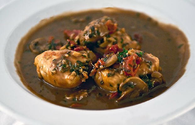 Pasta Freska, США: курица в грибном соусе с томатами и зеленью